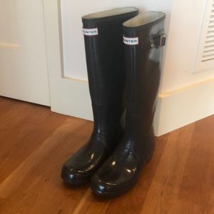 Hunter rain boots size 8
